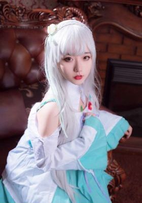 黄aaa级理仑片欧美_青苹果乐园免费高清观看