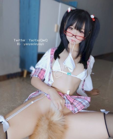爆操95年美女_蓝光在线播放